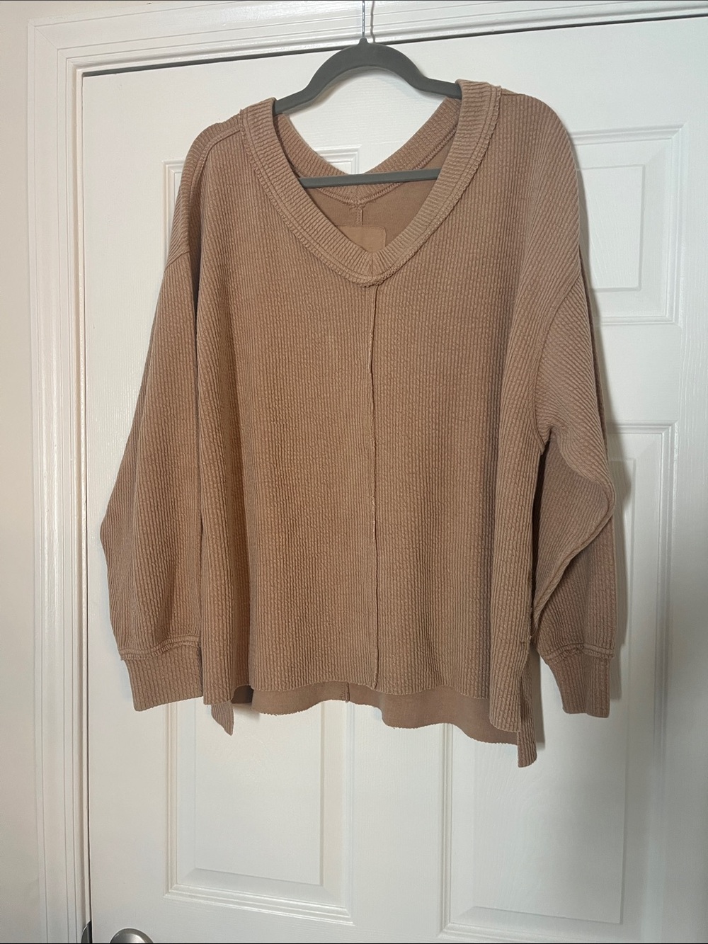 Cozy aerie Relaxed V-Neck Sweatshirt/Sweater in Camel Brown